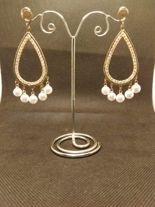 Classic Pearl Earrings