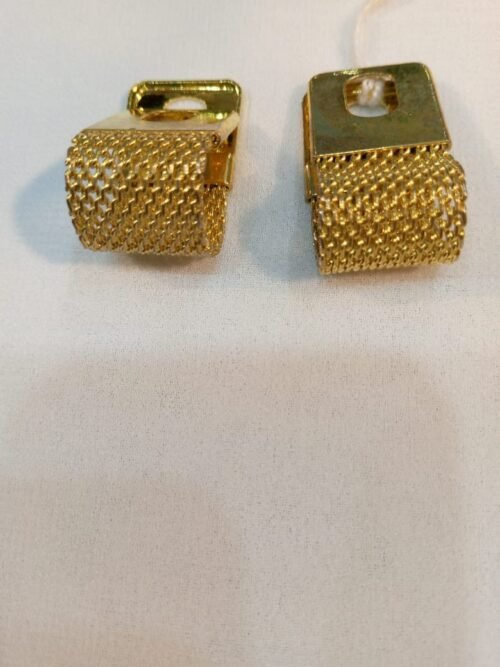 WhatsApp Image 2025-09-25 at 5.00.55 PM Luxury Gold Mesh Cufflinks