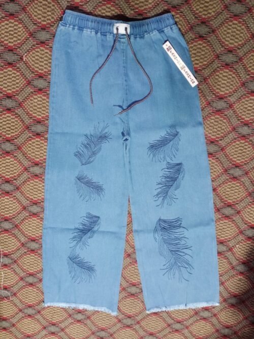 Women’s Embroidery Straight Jeans