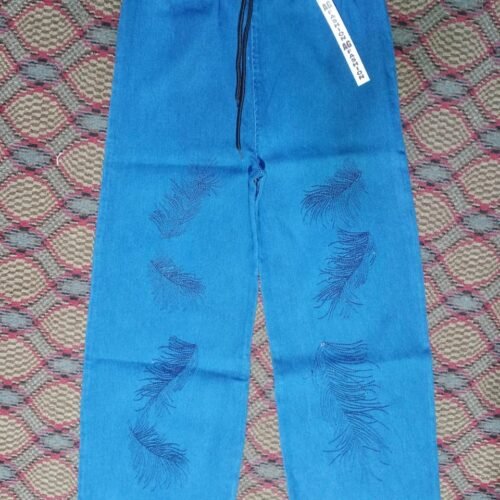 Women’s Embroidery Straight Jeans