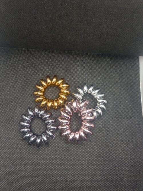 20260207_143059.jpg Spiral Hair Tie